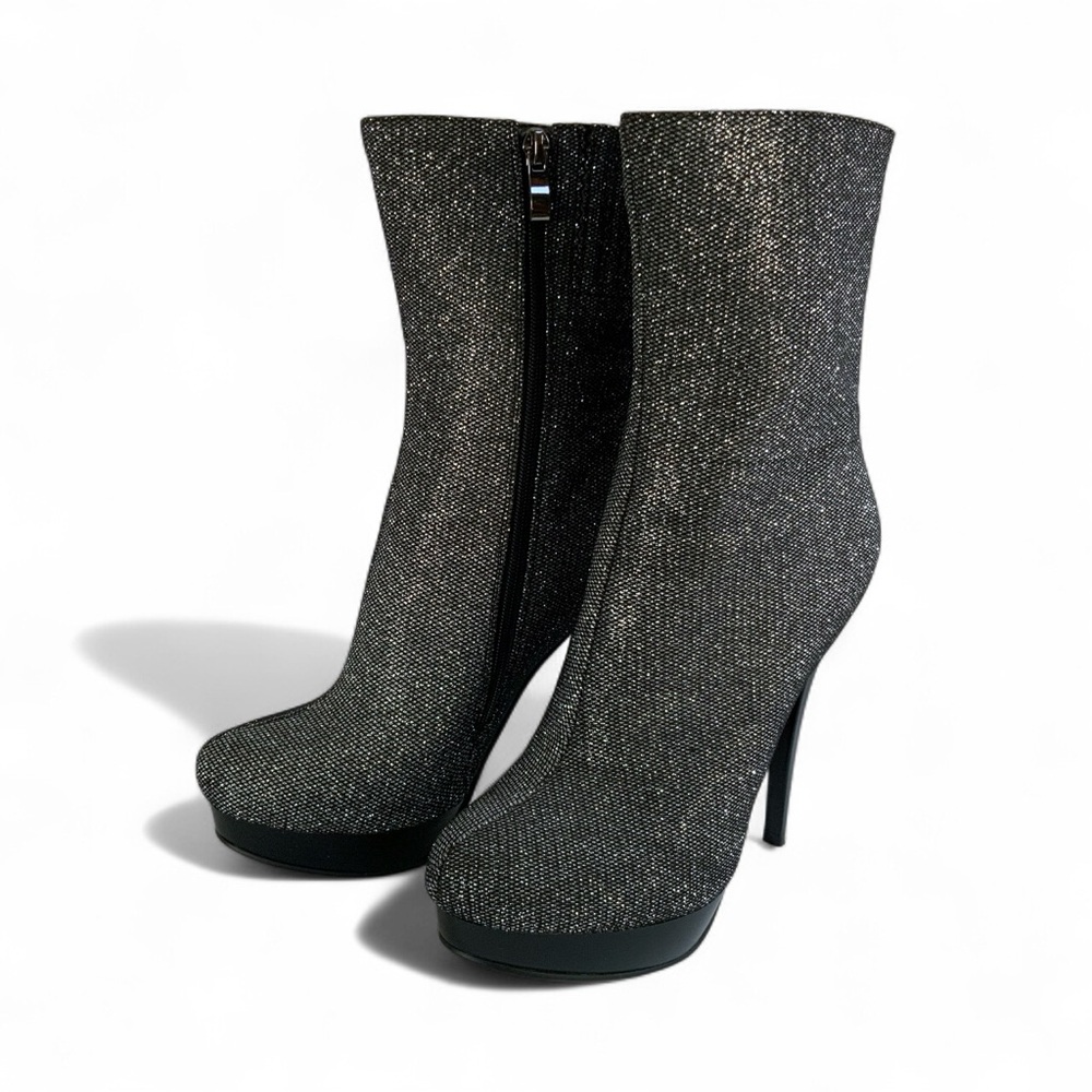 Italina Black and Silver Sparkle Heal Bootie Boots Zip Up Size 8